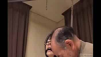 Subtitled bizarre CMNF Japanese nose hook BDSM spanking9-20170505 video